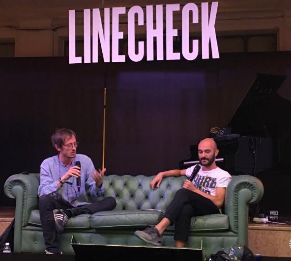 linecheck-speakers-sofa